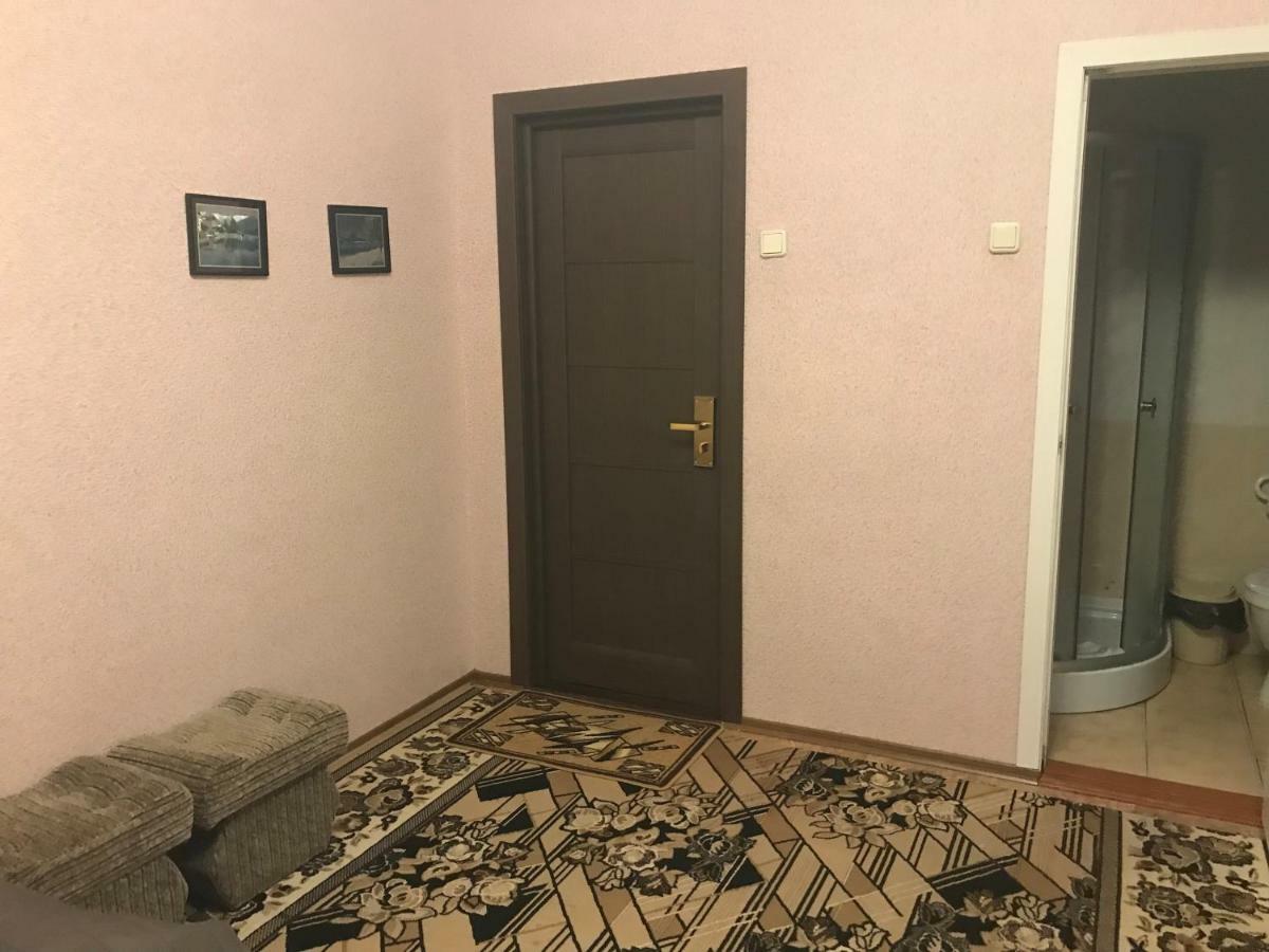 Отель "Natali" Nikolayev Bagian luar foto