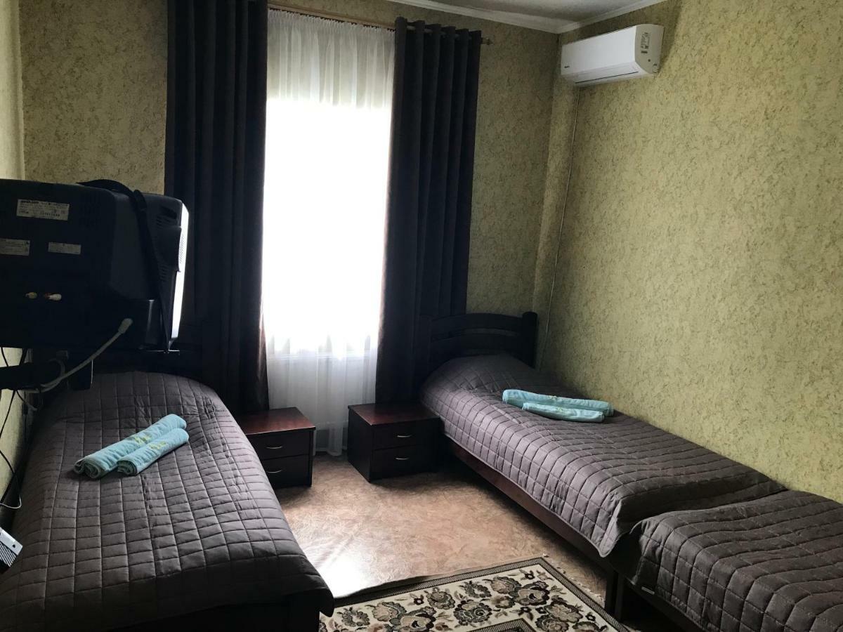 Отель "Natali" Nikolayev Bagian luar foto